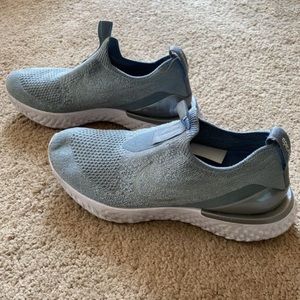 Nike Epic Phantom React Flynit Running Shoe